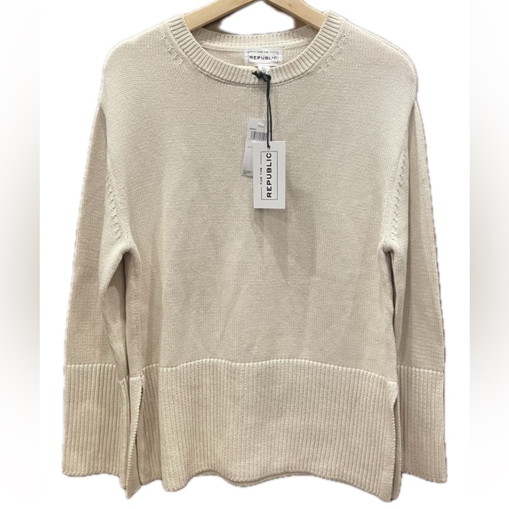 NWT For the Republic Crewneck sweater with side slits 100% cotton Size L